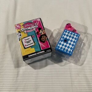 Disney Doorables Surprise Lockers Set